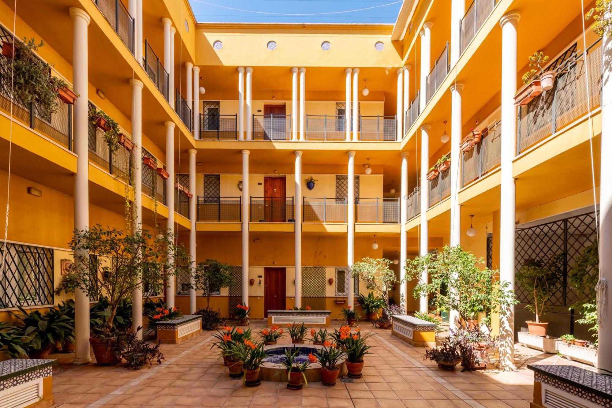 San Vicente-Museo Apartamento Sevilla Exteriör bild